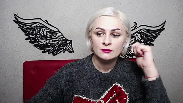 Snapshot of OliviaHorst chatting on 9, 2, 2025 OliviaHorst online show from 9, 2, 2025