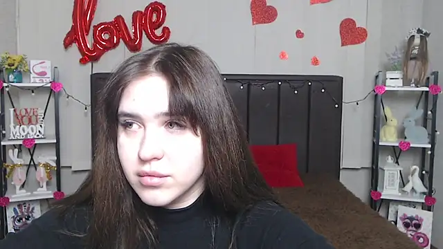 Snapshot of LauraHlot chatting on 16, 2, 2025 LauraHlot online show from 16, 2, 2025