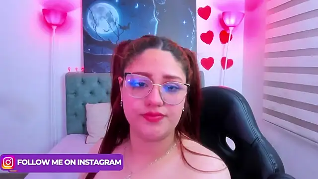 Camiila Osorio online show from 28, 2, 2025