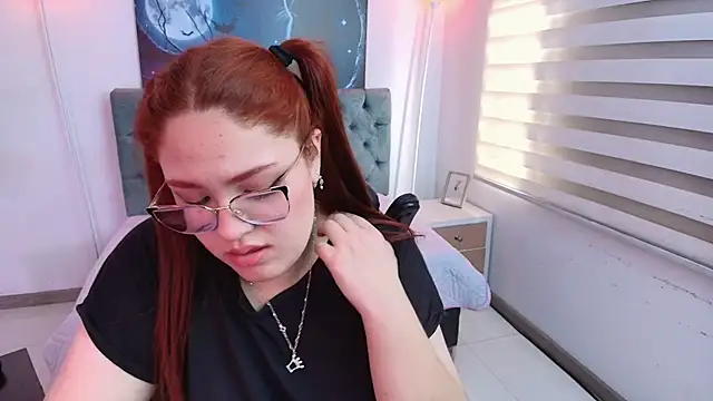 Camiila Osorio online show from 21, 3, 2025