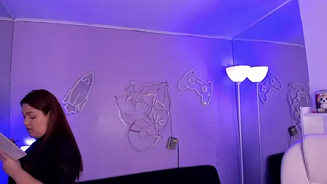 Camiila Osorio online show from 12, 2, 2026