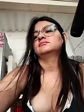 Snapshot of Linda_Lars chatting on 3, 2, 2025 Linda Lars online show from 3, 2, 2025