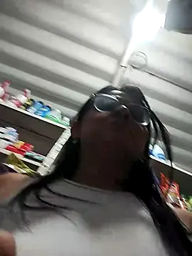 Snapshot of Linda_Lars chatting on 26, 11, 2025 Linda Lars online show from 26, 11, 2025