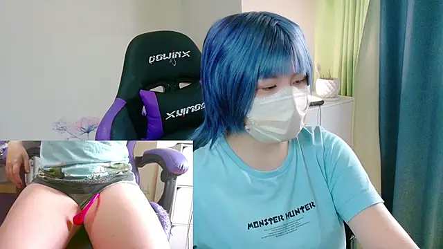 Snapshot of hazuki_8008 chatting on 15, 10, 2025 hazuki 8008 online show from 15, 10, 2025