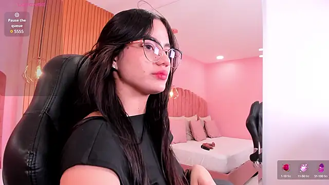 Snapshot of ariel_jonees chatting on 28, 2, 2025 ariel jonees online show from 28, 2, 2025