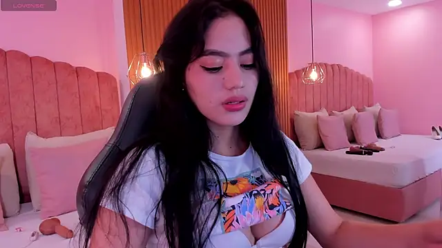 Snapshot of ariel_jonees chatting on 16, 9, 2025 ariel jonees online show from 16, 9, 2025