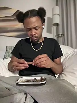 Snapshot of MobyDxck chatting on 5, 1, 2025 MobyDxck online show from 5, 1, 2025