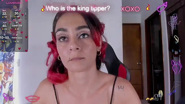 Snapshot of serafelle chatting on 2, 12, 2024 serafelle online show from 2, 12, 2024