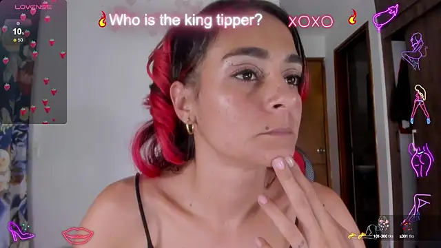 Snapshot of serafelle chatting on 3, 12, 2024 serafelle online show from 3, 12, 2024