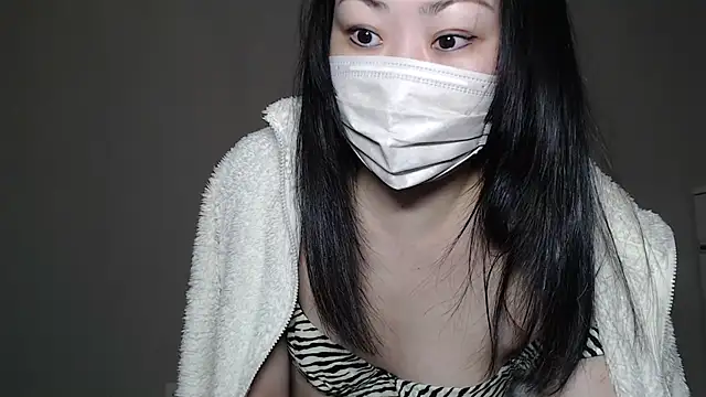 Snapshot of Hika-Channel chatting on 3, 2, 2025 Hika-Channel online show from 3, 2, 2025