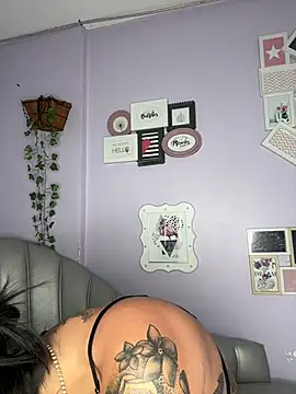 Snapshot of kiim_taaylor chatting on 10, 2, 2025 kiim taaylor online show from 10, 2, 2025