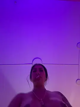 Snapshot of kiim_taaylor chatting on 22, 2, 2025 kiim taaylor online show from 22, 2, 2025