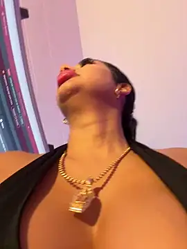 Snapshot of kiim_taaylor chatting on 14, 3, 2025 kiim taaylor online show from 14, 3, 2025