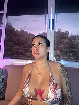 Snapshot of kiim_taaylor chatting on 18, 9, 2025 kiim taaylor online show from 18, 9, 2025