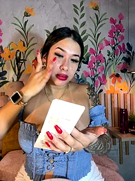 Snapshot of kiim_taaylor chatting on 28, 9, 2025 kiim taaylor online show from 28, 9, 2025