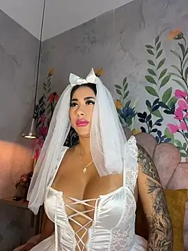 Snapshot of kiim_taaylor chatting on 14, 10, 2025 kiim taaylor online show from 14, 10, 2025