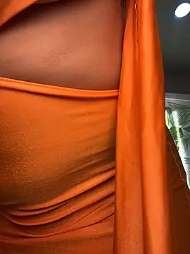 Snapshot of kiim_taaylor chatting on 29, 11, 2025 kiim taaylor online show from 29, 11, 2025