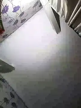 Snapshot of SweetLeila40 chatting on 27, 12, 2024 SweetLeila40 online show from 27, 12, 2024