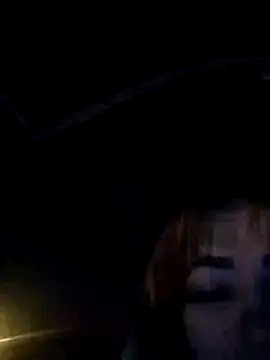 Snapshot of SweetLeila40 chatting on 31, 12, 2024 SweetLeila40 online show from 31, 12, 2024