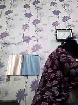 Snapshot of SweetLeila40 chatting on 15, 1, 2025 SweetLeila40 online show from 15, 1, 2025