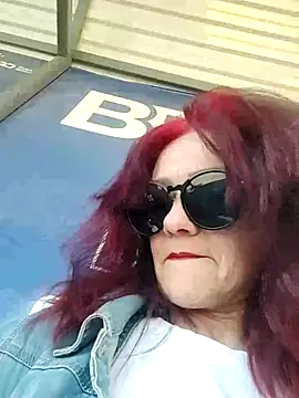 Snapshot of SweetLeila40 chatting on 16, 5, 2026 SweetLeila40 online show from 16, 5, 2026