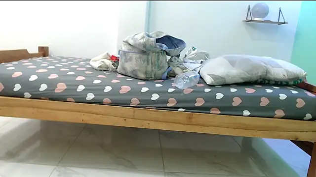 evaleribigtits18 online show from 7, 3, 2026