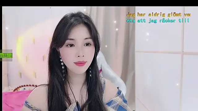 Snapshot of HK_angelchloe chatting on 31, 10, 2025 HK angelchloe online show from 31, 10, 2025