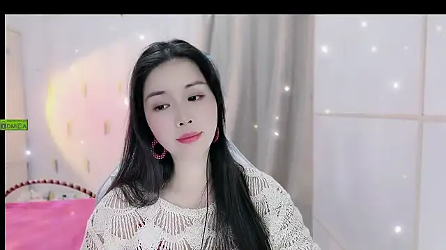 Snapshot of HK_angelchloe chatting on 4, 11, 2025 HK angelchloe online show from 4, 11, 2025