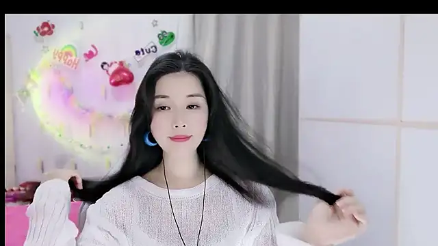 Snapshot of HK_angelchloe chatting on 17, 11, 2025 HK angelchloe online show from 17, 11, 2025