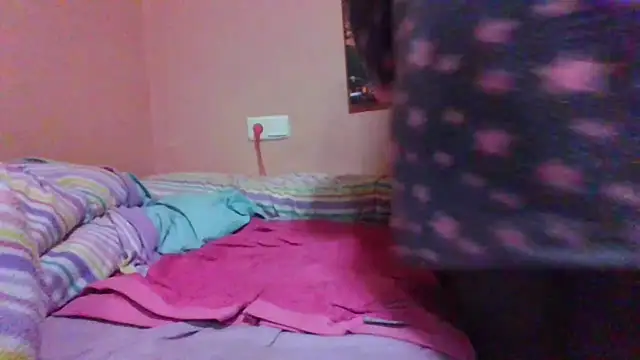 Snapshot of maria38xxx chatting on 1, 1, 2025 maria38xxx online show from 1, 1, 2025