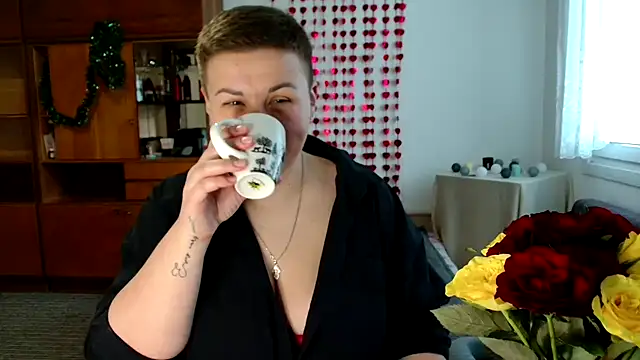 Annet1912 online show from 6, 2, 2025