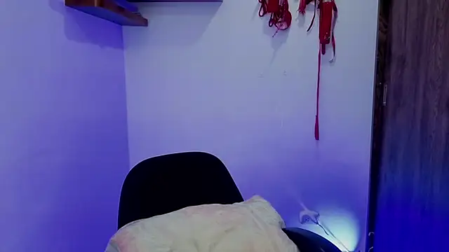 Snapshot of avans_15 chatting on 30, 11, 2025 avans 15 online show from 30, 11, 2025