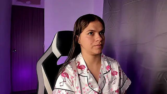 Snapshot of PaigeJayden chatting on 10, 11, 2025 PaigeJayden online show from 10, 11, 2025