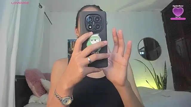 Snapshot of Sophie_sweett19 chatting on 9, 11, 2025 Sophie sweett19 online show from 9, 11, 2025