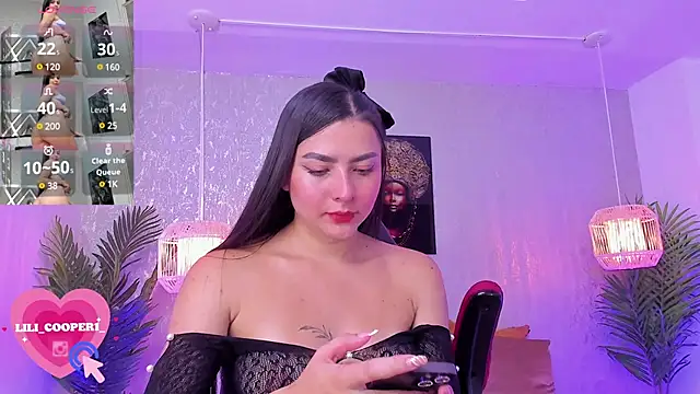 lilicooper  online show from 11, 1, 2025