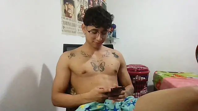 Snapshot of Dillom420 chatting on 15, 1, 2025 Dillom420 online show from 15, 1, 2025