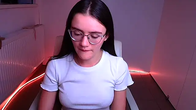 Snapshot of Josephine_jo chatting on 14, 12, 2024 Josephine jo online show from 14, 12, 2024