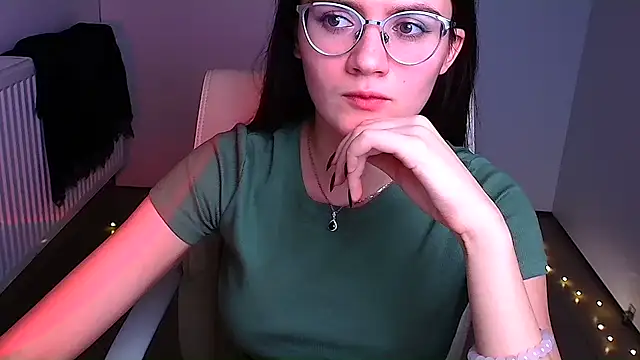 Snapshot of Josephine_jo chatting on 20, 12, 2024 Josephine jo online show from 20, 12, 2024