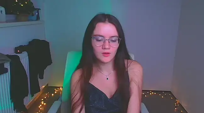 Snapshot of Josephine_jo chatting on 25, 12, 2024 Josephine jo online show from 25, 12, 2024