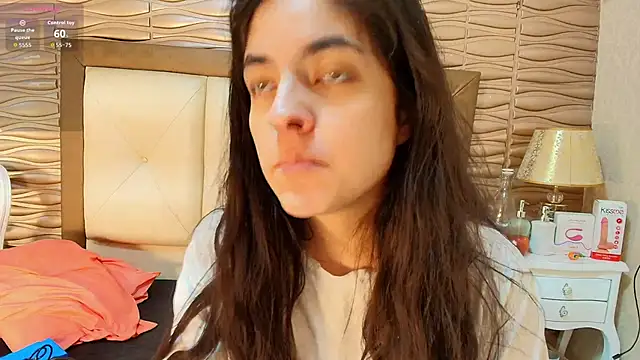 sofiaclauss online show from 4, 10, 2025