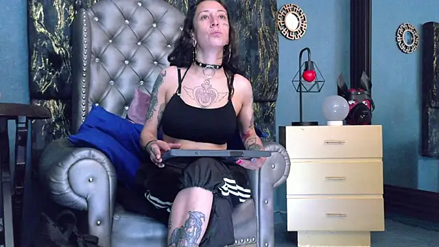 LusstCruella online show from 6, 4, 2026