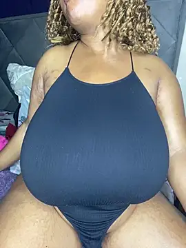 Snapshot of MayaPassion chatting on 30, 5, 2026 MayaPassion online show from 30, 5, 2026