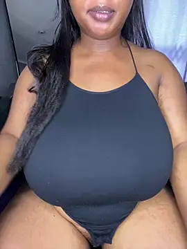 Snapshot of MayaPassion chatting on 24, 6, 2026 MayaPassion online show from 24, 6, 2026