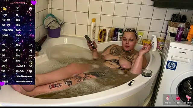 Snapshot of elina_may chatting on 1, 3, 2025 elina may online show from 1, 3, 2025