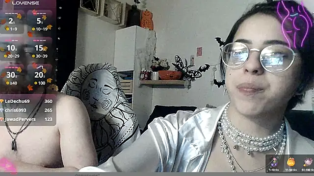 Snapshot of LisandreLaVenale chatting on 6, 12, 2024 LisandreLaVenale online show from 6, 12, 2024