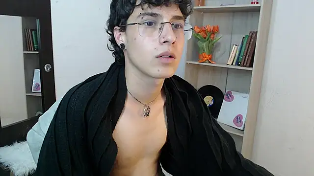 Jeam hot online show from 30, 12, 2024