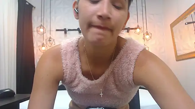 Snapshot of Alison_Wiley chatting on 4, 2, 2025 Alison Wiley online show from 4, 2, 2025