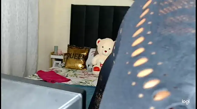 quenliyasa online show from 16, 3, 2025