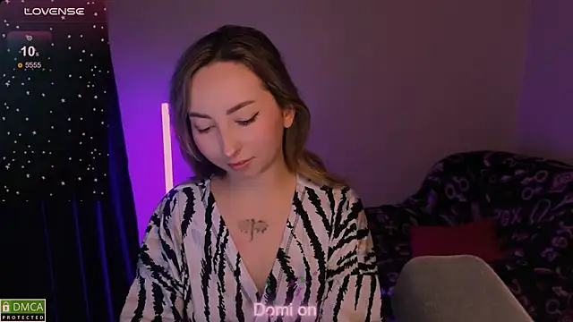 Snapshot of wow_susan chatting on 5, 1, 2025 wow susan online show from 5, 1, 2025