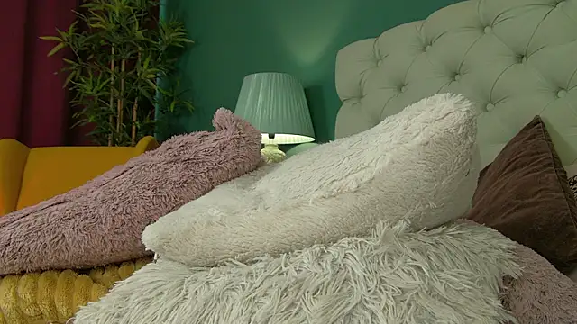 Foxxxy MILF online show from 23, 1, 2025